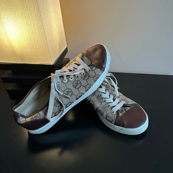 MICHAEL Michael Kors Shoes - TAN/BROWN MICHAEL KORS SIZE 10 SNEAKERS